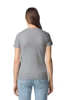 Tricou damă Gildan Softstyle™ V-neck personalizat, pe model
