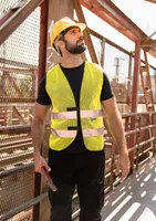 Vestă unisex Korntex Mesh-vest Thessaloniki personalizată, pe model