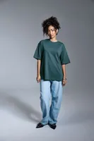 Tricou unisex Anthem Amplify Heavyweight personalizat, pe model