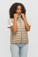 Vestă damă SOL'S Stream BW Lightweight Bodywarmer personalizată, pe model