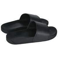 unisex Proact Sliders personalizat, pe model