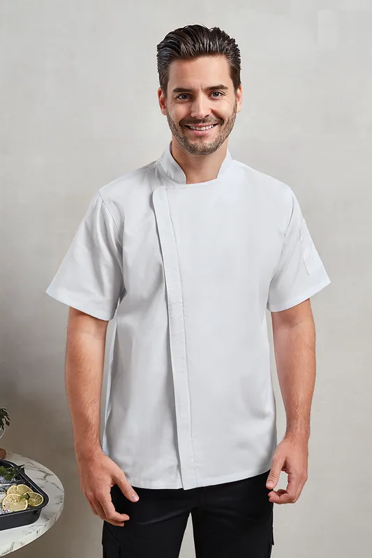 Jachetă unisex Premier Chef S Zip-close Short Sleeve personalizată, pe model
