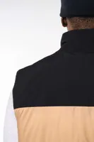 Vestă unisex Kariban Bi-tone Padded Bodywarmer personalizată, pe model