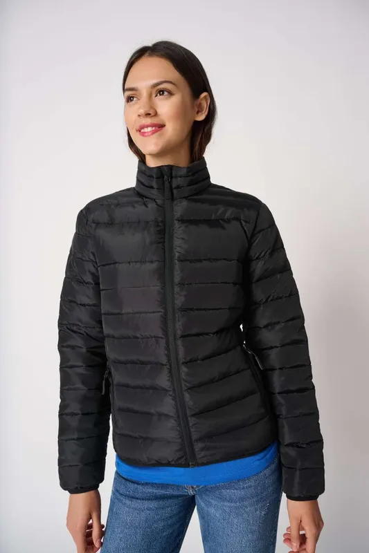 Jachetă damă iDeal Basic Padded personalizată, pe model