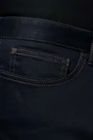 Pantaloni bărbați Kariban Premium Jeans personalizați, pe model