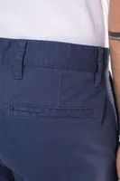 Pantaloni scurți bărbați Kariban Chino Bermuda Shorts personalizați, pe model
