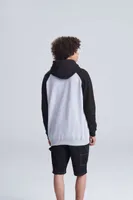 Bluză unisex Just Hoods Baseball Zoodie personalizată, pe model