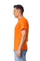 Tricou unisex Gildan Ultra Cotton™ Adult personalizat, pe model