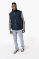 Vestă bărbați Kariban Messenger Bodywarmer personalizată, pe model