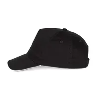 Șapcă K-UP Sandwich Peak 5 Panels personalizată, pe model