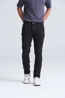 Pantaloni bărbați So Denim Max Slim Jeans personalizați, pe model