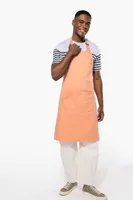 Șorț Kariban With Pocket IN Organic Cotton personalizat, pe model
