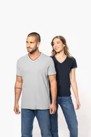 Tricou bărbați Kariban Piqué Knit V-neck personalizat, pe model