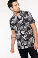 Tricou bărbați Kariban Short-sleeved Camo personalizat, pe model