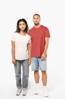 Tricou unisex Kariban Organic 190IC Crew Neck personalizat, pe model