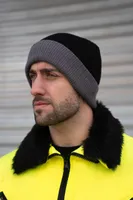 Căciulă Korntex Two-tone Knitted Hat Metz personalizată, pe model