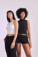 Tricou damă SF Clothing Cropped Top personalizat, pe model