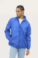 Jachetă unisex SOL'S Shift Water Repellent Windbreaker personalizată, pe model