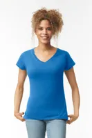 Tricou damă Gildan Softstyle™ V-neck personalizat, pe model