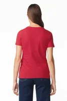 Tricou damă Gildan Softstyle™ V-neck personalizat, pe model