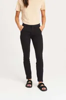 Pantaloni damă So Denim Lily Skinny Chinos personalizați, pe model