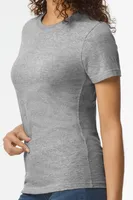 Tricou damă Gildan Softstyle™ Midweight personalizat, pe model