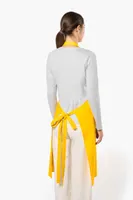 Șorț Kariban Cotton With Pocket personalizat, pe model