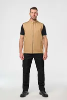 Vestă bărbați Designed To Work Daytoday Gilet personalizată, pe model