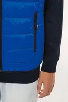Vestă copii Kariban Lightweight Sleeveless Padded personalizată, pe model