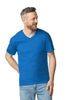 Tricou bărbați Gildan Softstyle™ Adult V-neck personalizat, pe model