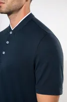 Tricou polo bărbați Kariban Short Sleeve With Mandarin Collar personalizat, pe model