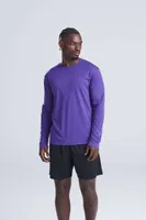 Articol sport Just Cool Cool T personalizat, pe model