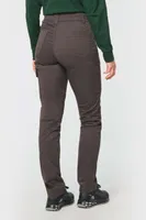Pantaloni unisex Designed To Work Cotton Stretch Trousers personalizați, pe model