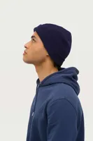 Căciulă SOL'S Pittsburgh Solid-colour Beanie With Cuffed Design personalizată, pe model
