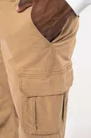 Pantaloni bărbați Kariban Multipocket Trousers personalizați, pe model