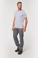 Pantaloni bărbați Designed To Work Multi Pocket Workwear Trousers personalizați, pe model