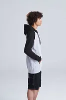 Bluză unisex Just Hoods Baseball Zoodie personalizată, pe model