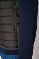 Vestă bărbați iDeal Basic Padded Bodywarmer personalizată, pe model