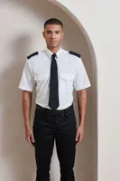 Cămașă bărbați Premier Short Sleeve Pilot personalizată, pe model