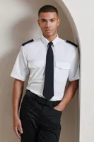 Cămașă bărbați Premier Short Sleeve Pilot personalizată, pe model