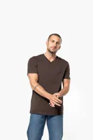 Tricou bărbați Kariban Short-sleeved V-neck personalizat, pe model
