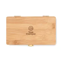 Set de unelte în cutie bambus personalizat, vedere zona de personalizare