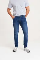 Pantaloni bărbați So Denim Max Slim Jeans personalizați, pe model
