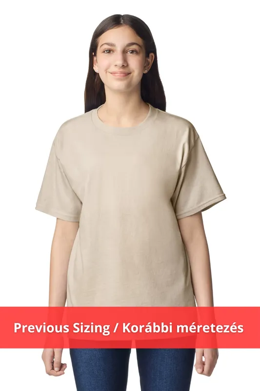 Tricou copii Gildan Light Cotton personalizat, pe model