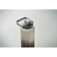 Sticlă de apă RPET 2000ml personalizată, în context