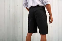 Pantaloni scurți bărbați Premier Performance Chino Shorts personalizați, pe model