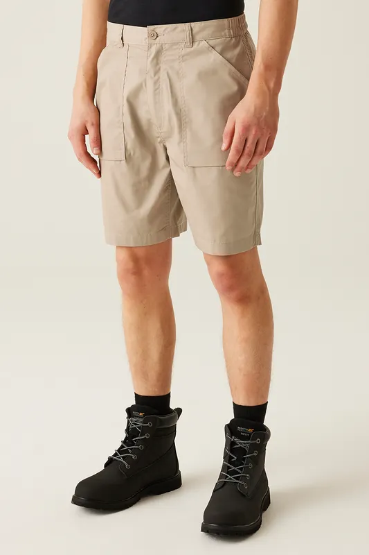 Pantaloni scurți bărbați Regatta Action Shorts personalizați, pe model