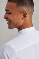Cămașă unisex Premier Banded Collar Grandad personalizată, pe model