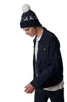 Căciulă K-UP Winter Beanie With Reindeer Design personalizată, pe model