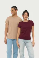 Tricou damă SOL'S Pioneer Round-neck Fitted Jersey personalizat, pe model
